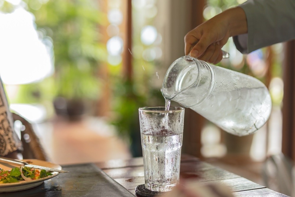 NÊN HẠN CHẾ UỐNG NƯỚC VÀO 4 THỜI ĐIỂM SAU